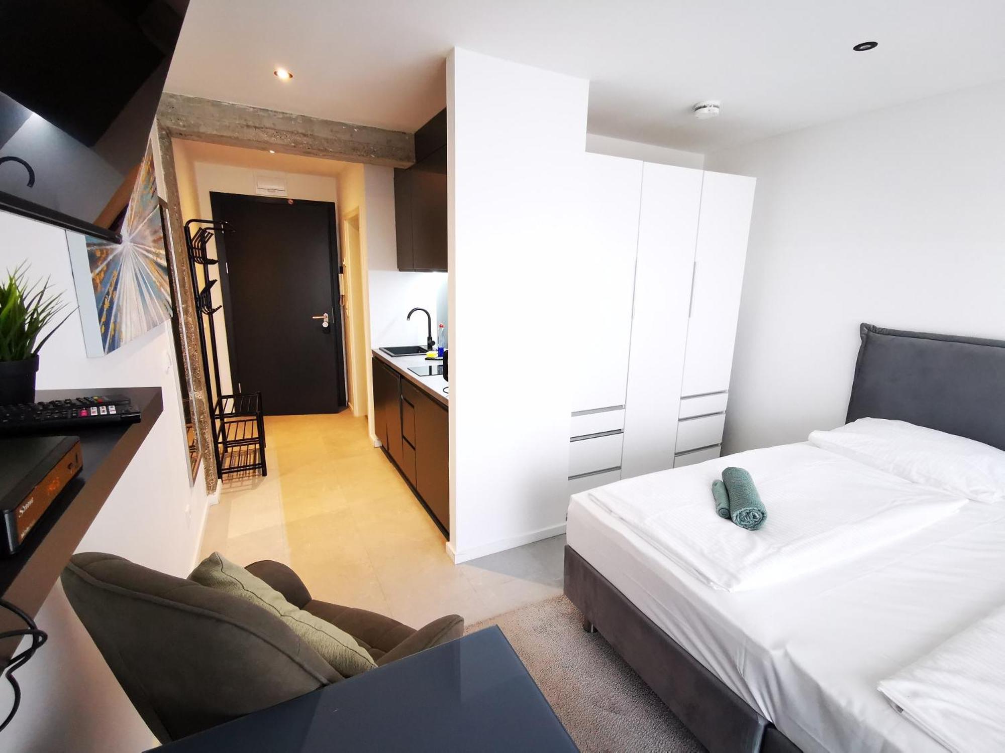 Hh 03 By Rockchair - Superhost Status - Modernes Apartment Mit Sonnigem Balkon & Premium Boxspringbetten In Winterhude - Hamburg Top Geheimtipp エクステリア 写真